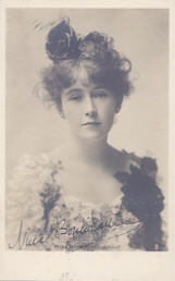 Nina Boucicault