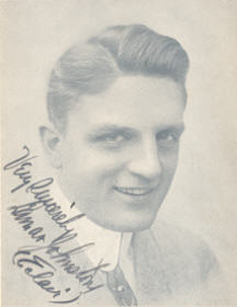 Picture Lamar Johnstone